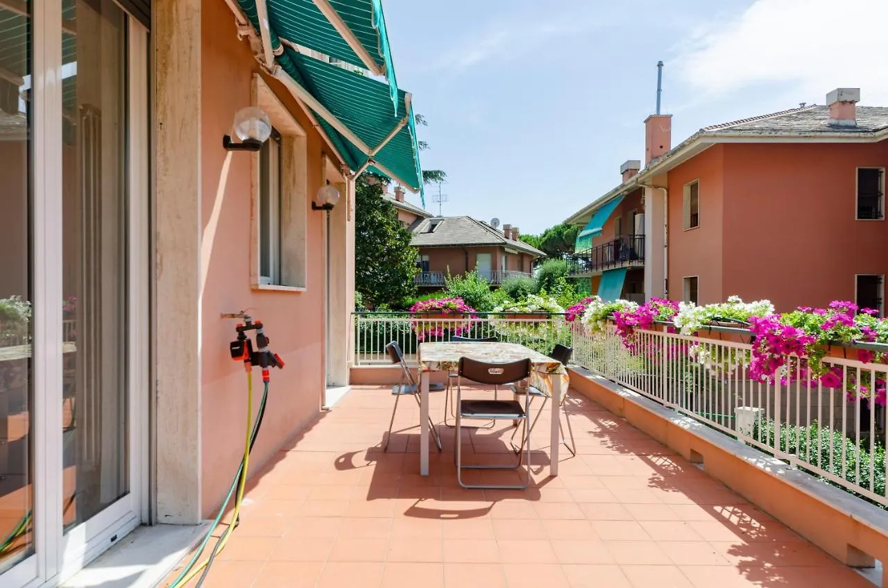Joivy Stylish Flat Terrace Apartment Genoa