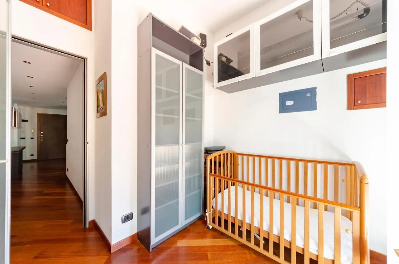 Апартаменты Joivy Stylish Flat Terrace Генуя