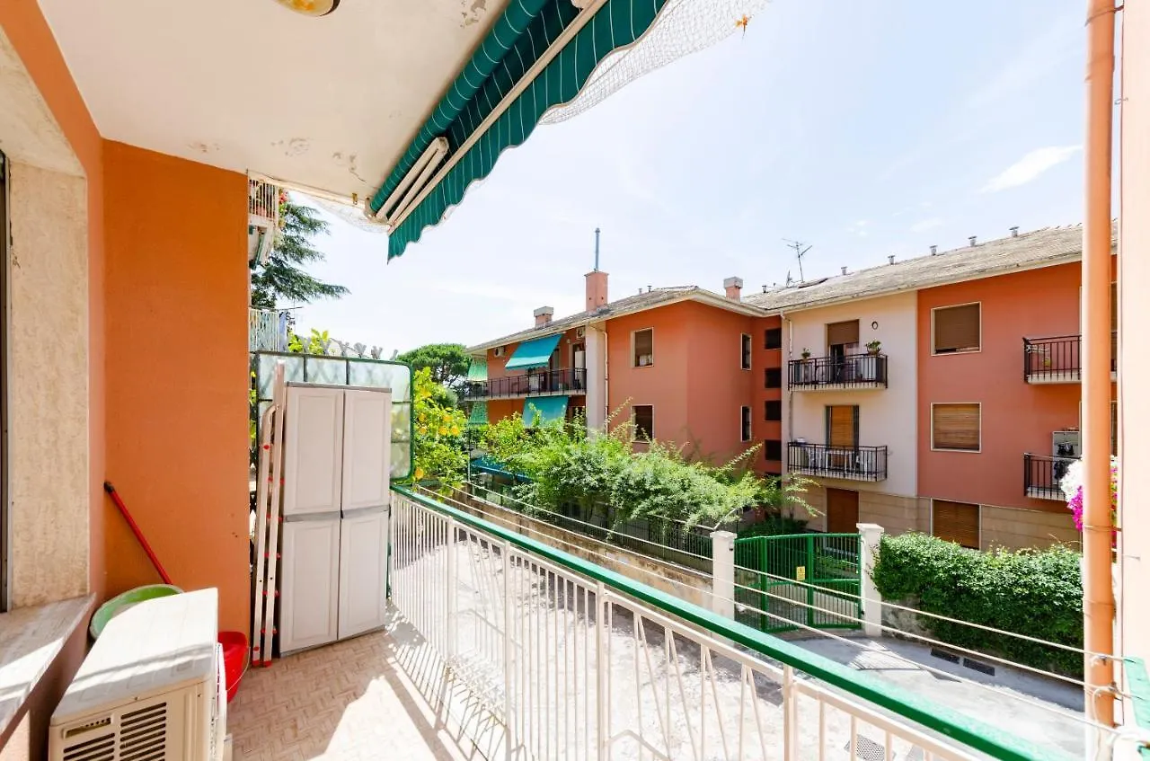 Апартаменты Joivy Stylish Flat Terrace Генуя