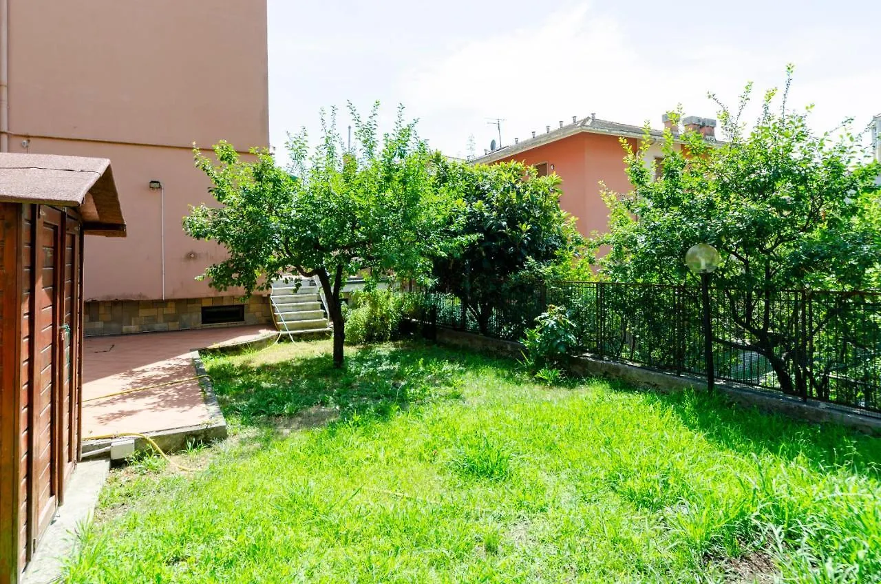 Joivy Stylish Flat Terrace Apartment Genoa