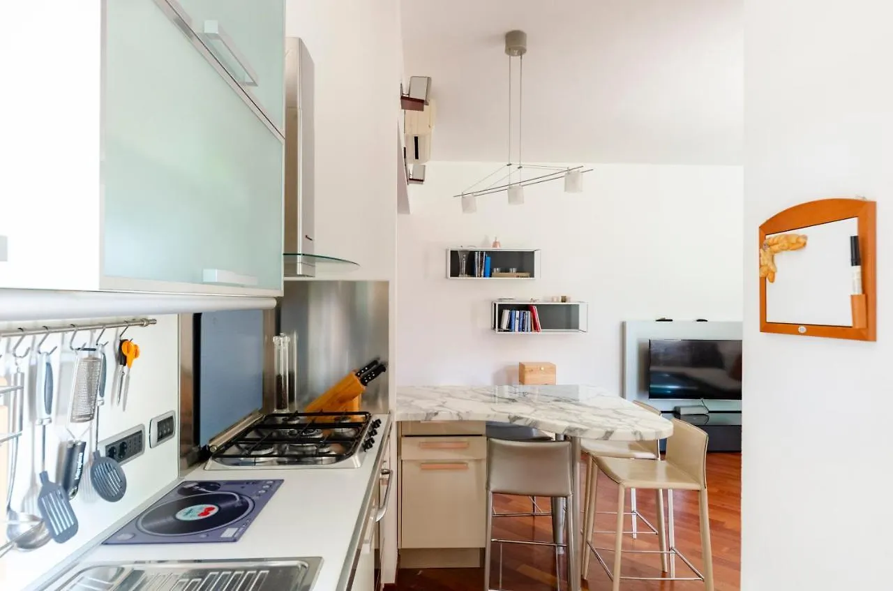 Joivy Stylish Flat Terrace Apartment Genoa