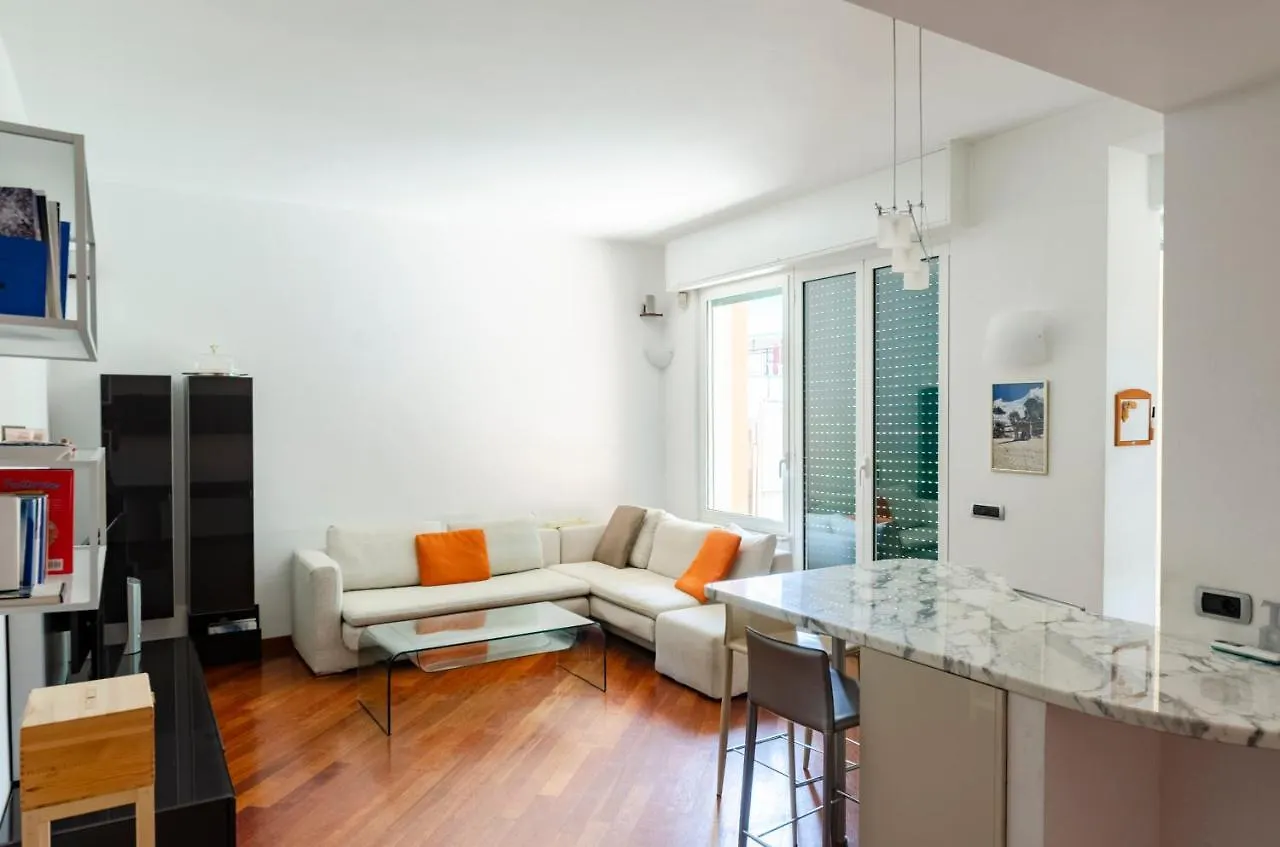 Joivy Stylish Flat Terrace Apartment Genoa